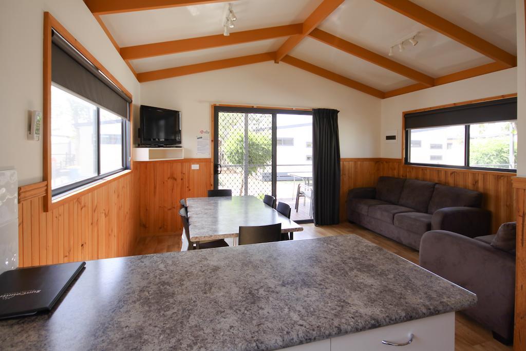 Hotel Sun Country Lifestyle Park Mulwala Habitación foto